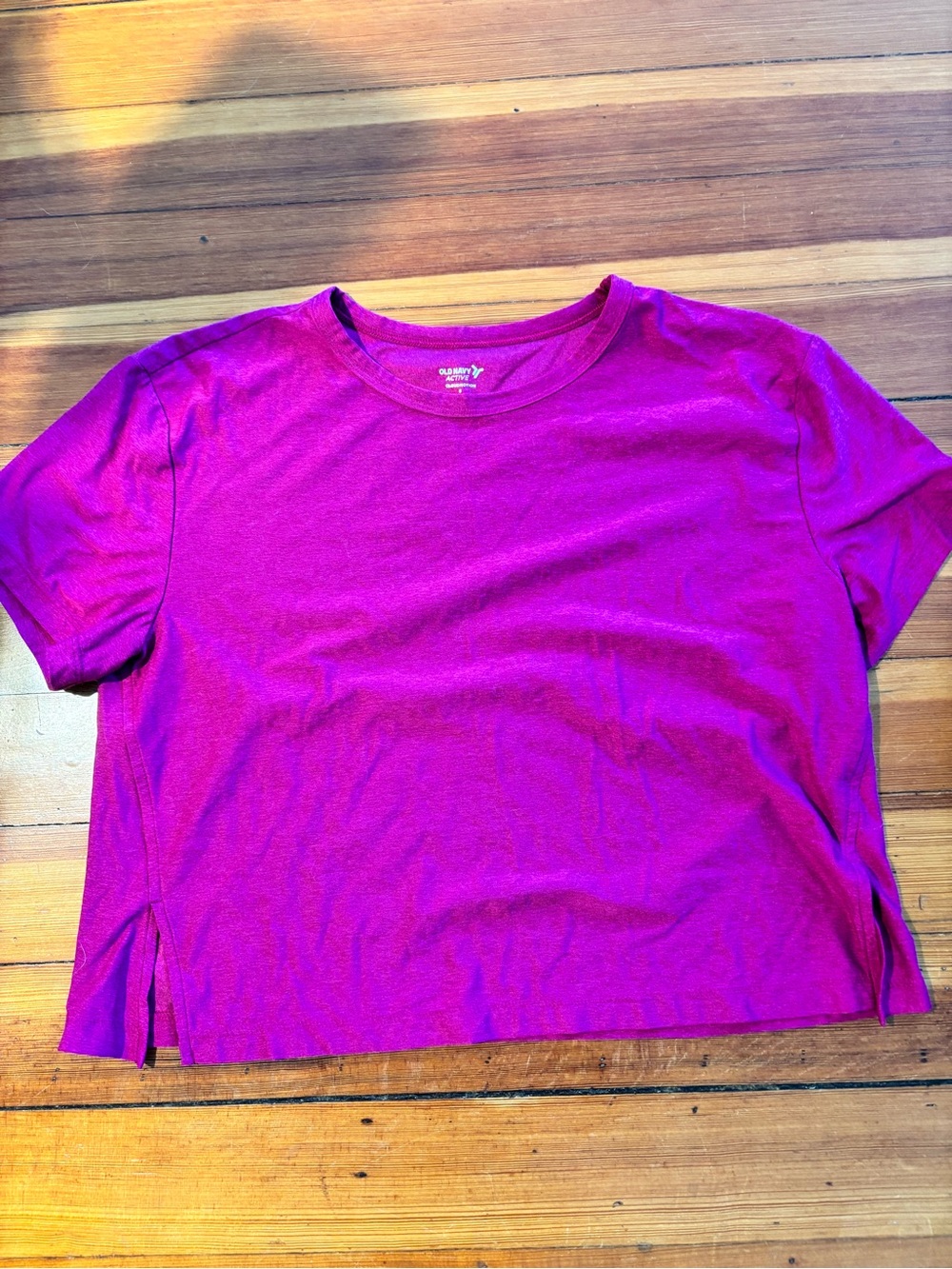 Old Navy Magenta Cloud Motion T-Shirt